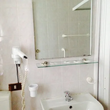 Hotel Medea 2*